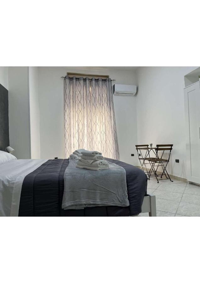 La Svolta Rooms Napoli Esterno foto
